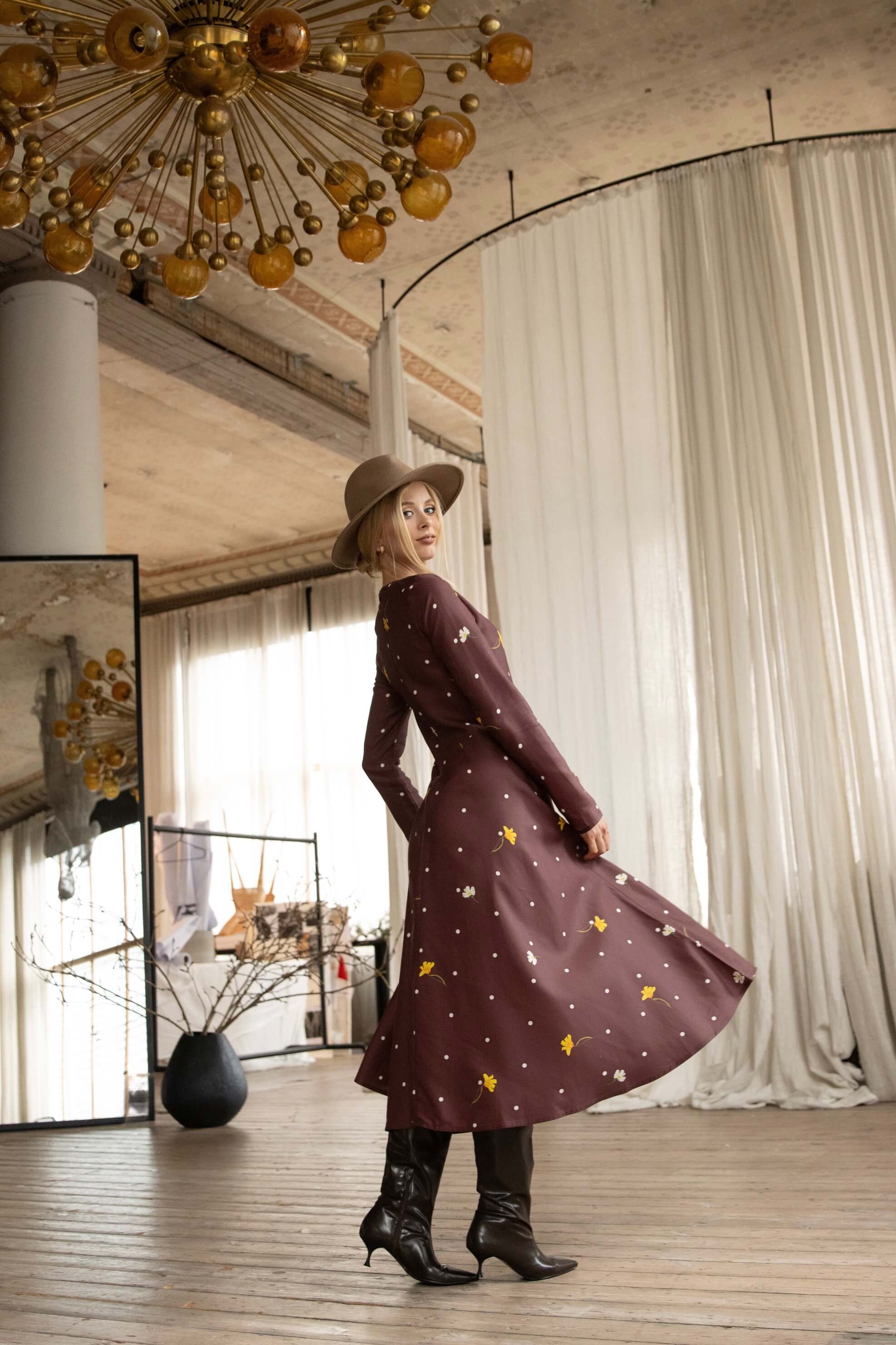 Fit and Flare Long Sleeve Dress in Brown | Vintage Flare - Image 4
