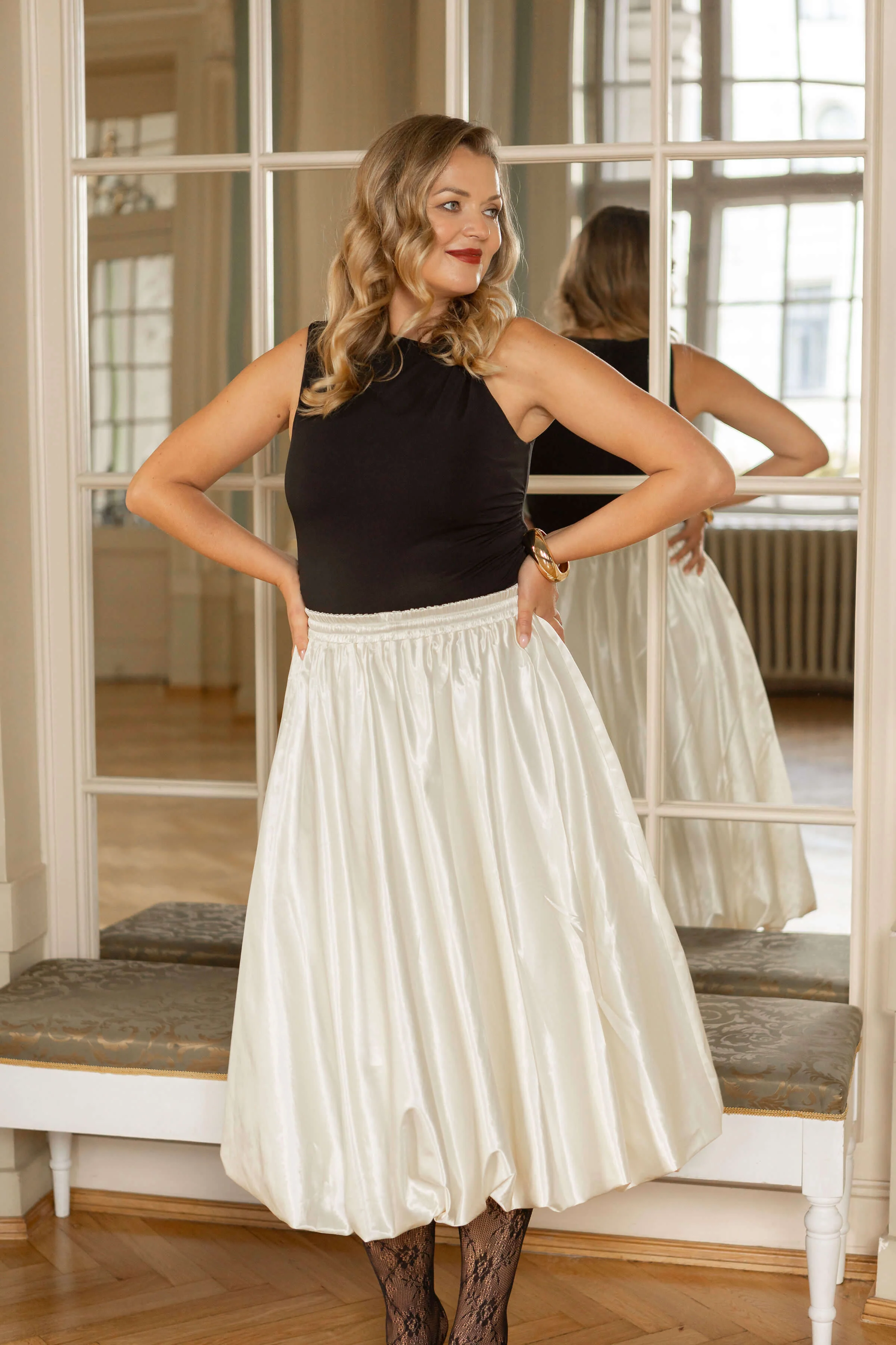 Off-White Balloon Midi Skirt - Image 5
